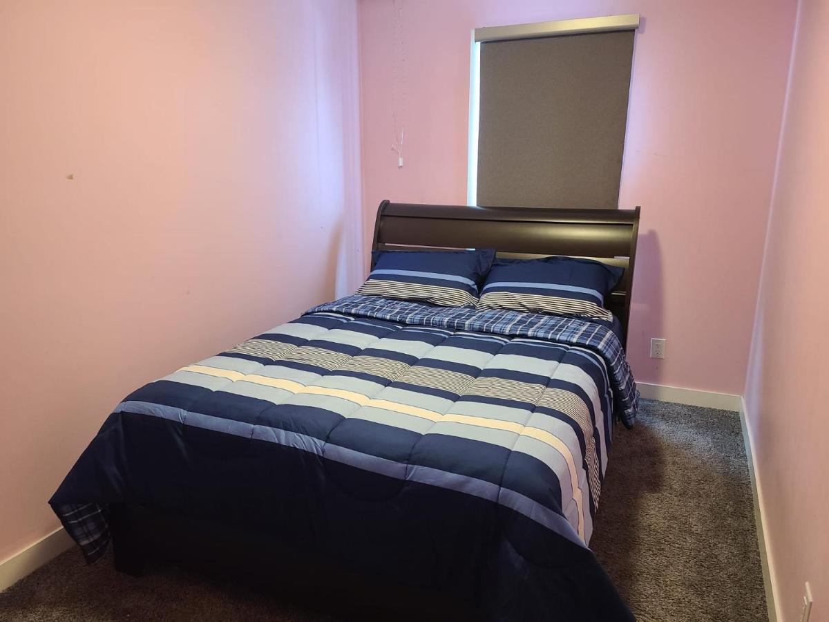 Winnipeg Peace Home מראה חיצוני תמונה